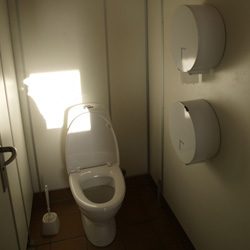 Toilet1